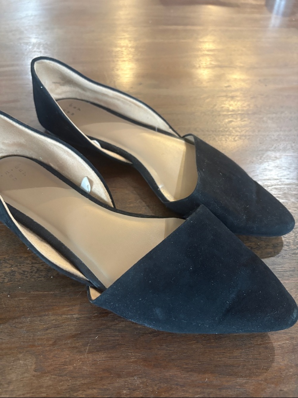 Women's Black velvet Pointed-Toe Flats